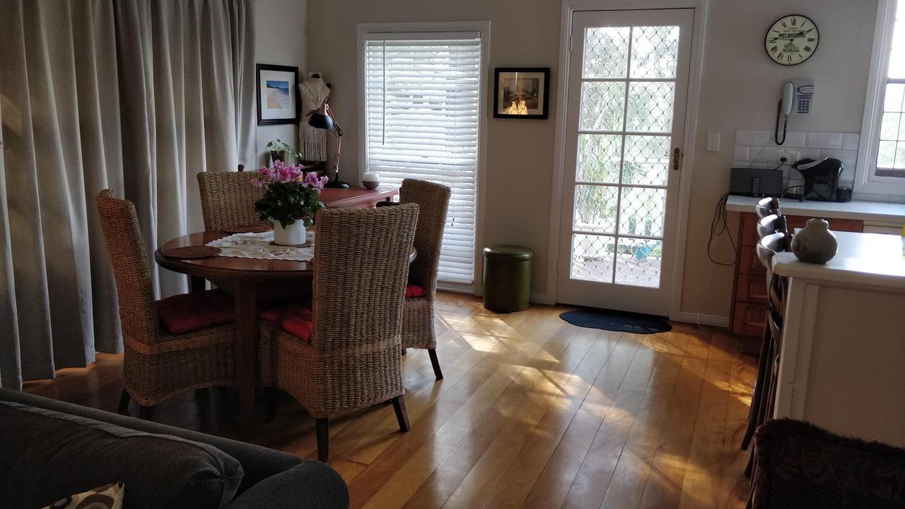 Laurel House Apartment Спрингуд Екстериор снимка